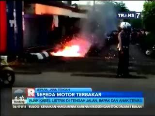 Sepeda Motor Terbakar, Bapak dan Anak Tewas