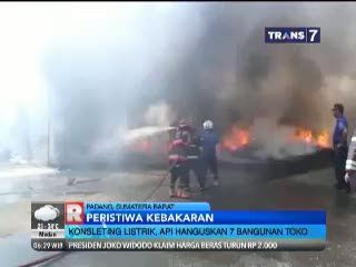 Konsleting Listrik, Api Hanguskan 7 Bangunan Toko