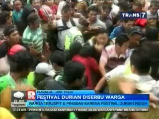 Festival Durian Diserbu Warga