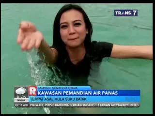 Menikmati Hangatnya Pemandian Air Panas di Samosir