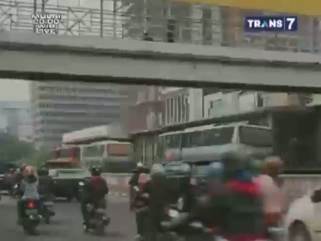 Awas Copet di Bus Transjakarta