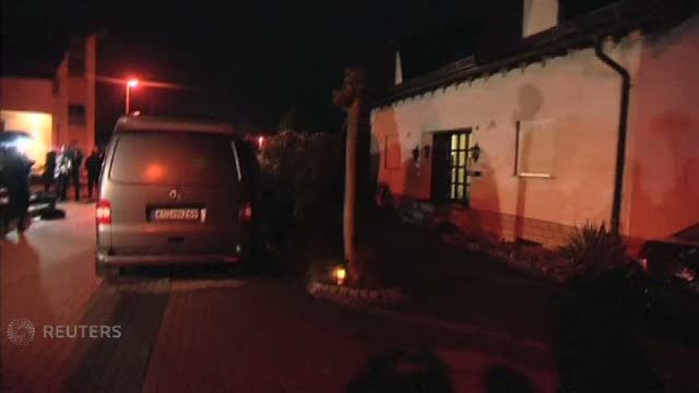 Begini Suasana Penggeledahan di Kediaman Kopilot Germanwings