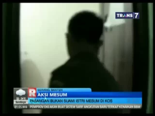 Pasangan Bukan Suami Istri Mesum di Kos