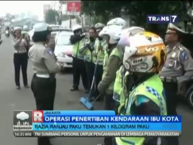 Razia Ranjau Paku Temukan 1 Kg Paku Razia Ranjau Paku Temukan 1 Kg Paku