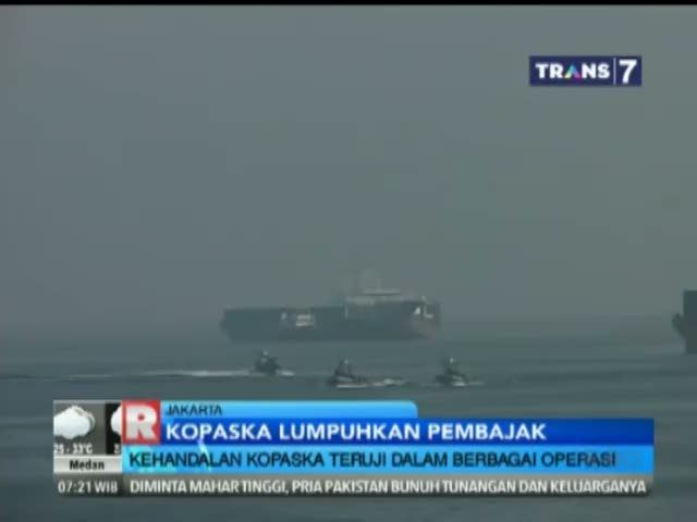 Kopaska Lumpuhkan Pembajak Kapal