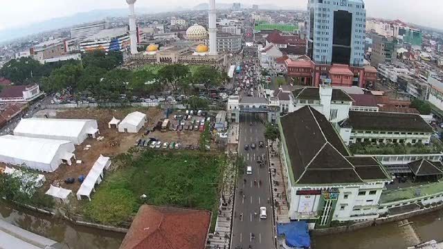 Bandung dan Kisah Warung Sate Langganan Bung Karno