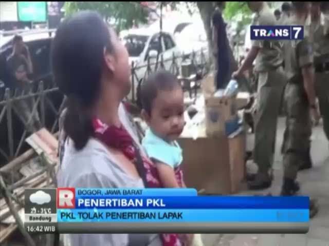 Warung Kelontong Penjual Miras Dibongkar Satpol PP