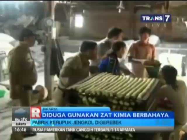 Pabrik Kerupuk Jengkol Digerebek Pabrik Kerupuk Jengkol Digerebek