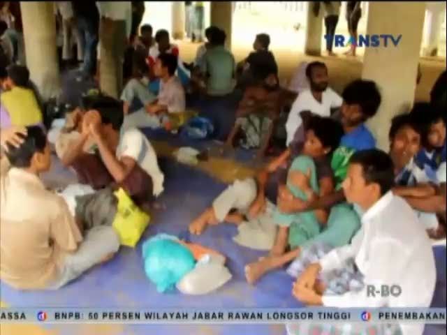 Ratusan Warga Myanmar dan Bangladesh Terdampar di Aceh