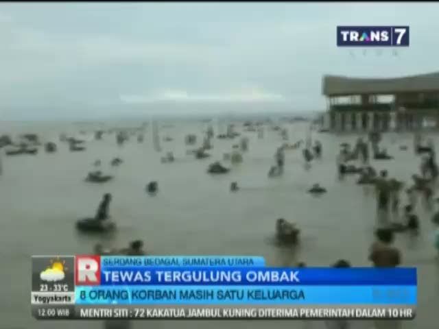 Tergulung Ombak, 8 Orang Tewas di Pantai Serdang Bedagai 
