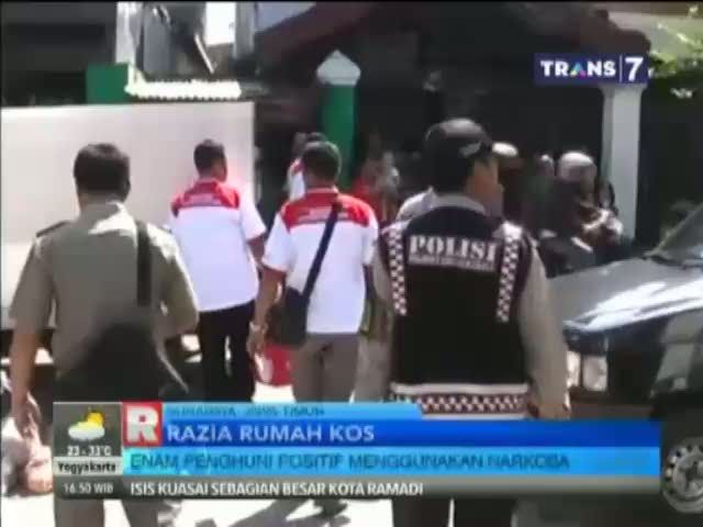 Razia Rumah Kos di Surabaya