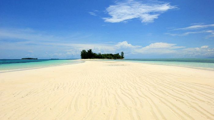 Part 4 - 50 Pulau Tercantik Di Indonesia