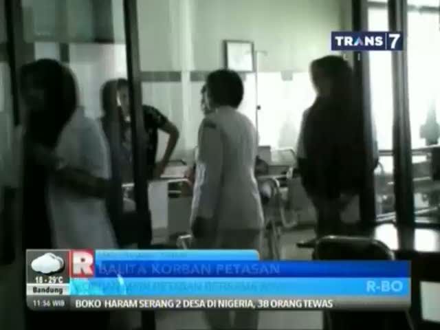 Balita Terkena Ledakan Petasan