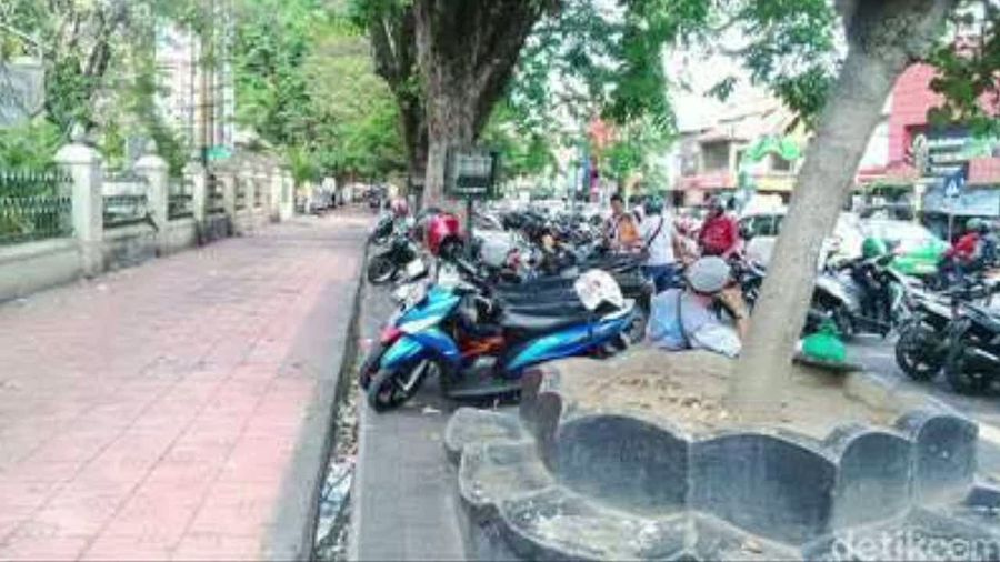 Part 3 - Tanggal Merah Untuk PKL Malioboro 