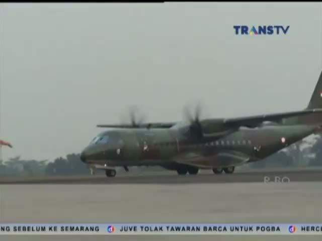Presiden Jokowi Sambut Kedatangan Korban Hercules 