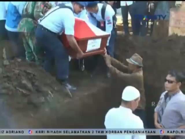  pemakaman jenazah korban hercules