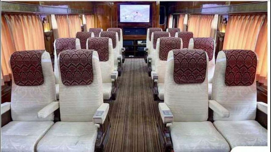 Part 3 - Mudik Dengan Kereta Api Mewah