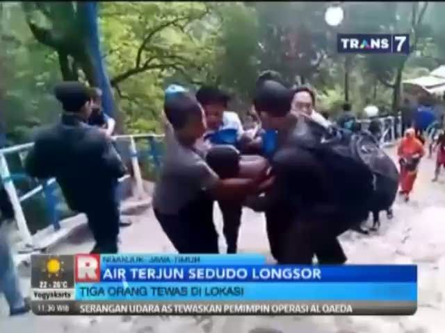 Longsoran Air Terjun Sedudo Makan Korban