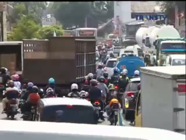 Gerbang Tol Cipali Kembali Macet Kamis Sore