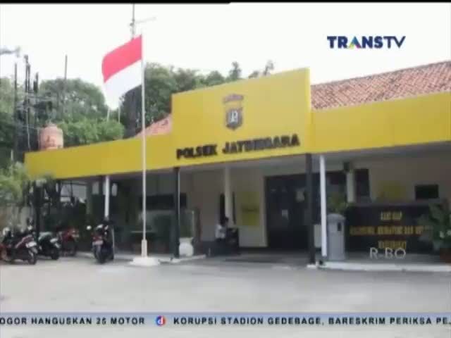 Ditemukan Pedagang Bakso Sedang Berjalan Sendirian