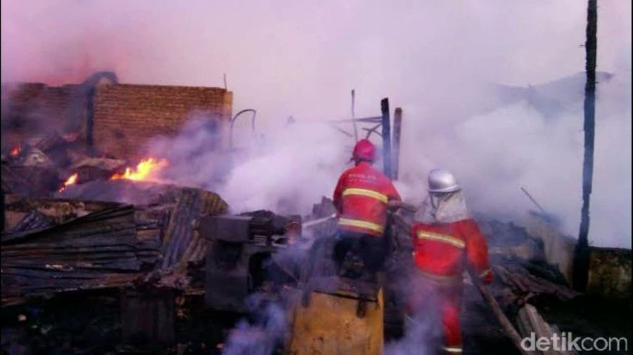 Part 1 -  Kebakaran Heboh Di Bukit Duri