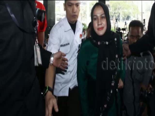 Gubernur Sumut Diperiksa KPK Bersama Istri Muda