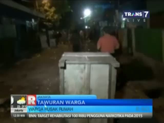 Rumah Warga Rusak Akibat Tawuran di Johar Baru