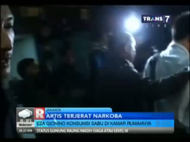 Eza Gionino Konsumsi Sabu di Kamar Rumahnya