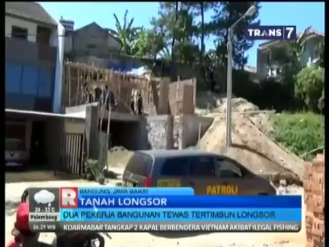 Dua Pekerja Bangunan Tewas Tertimbun Longsor