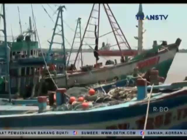 10 Kapal Nelayan Asing dan 91 ABK Asal Vietnam Diamankan