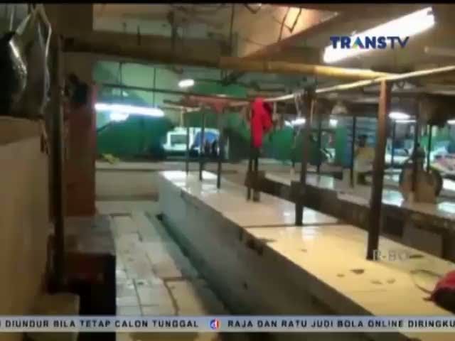 Pedagang Daging Pasar Palmerah Tak Menggelar Dagangan