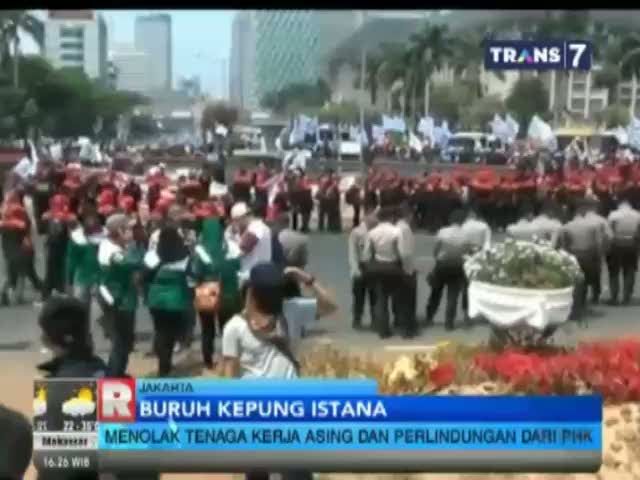 Buruh Kepung Istana