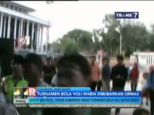 Ormas FPI Bubarkan Waria 