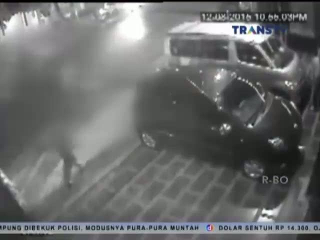 Aksi Pembunuhan Polisi Gadungan Terekam CCTV