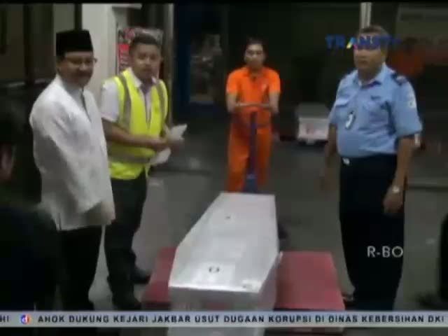 Tiga Jenazah Asal Jawa Timur Tiba di Bandara Juanda
