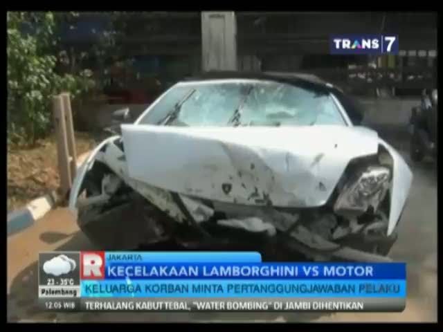 Keluarga Korban Lamborghini Minta Petanggung Jawaban 