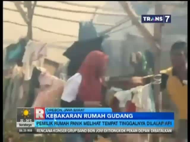 Kebakaran Rumah Gudang di Cirebon