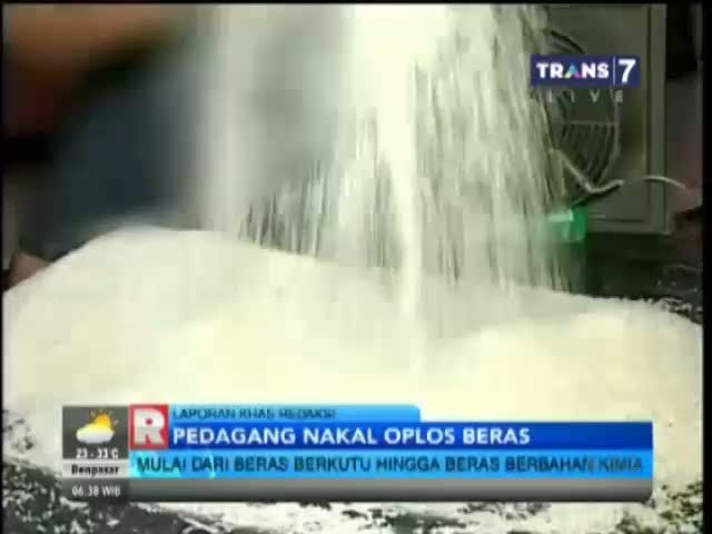 Pedagang Nakal! Jual Beras Campur Zat Kimia