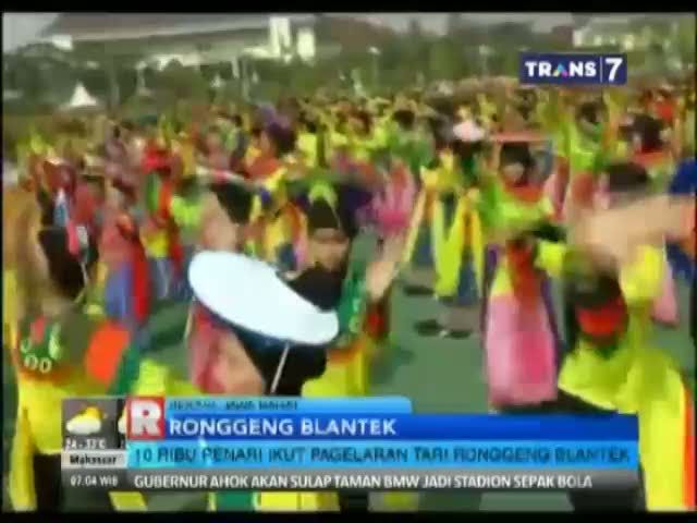 10 Ribu Penari Ikuti Pagelaran Tari Ronggeng Blantek 