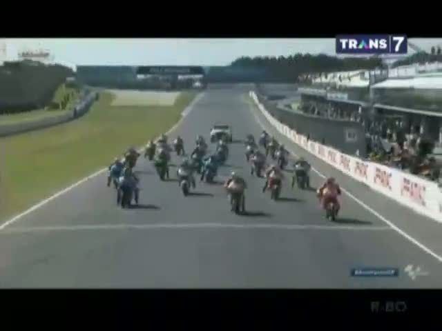 Balapan Ketat, Marquez Juara di Phillip Island