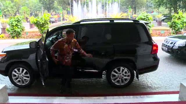 Geram Tanggapi Pelanggaran Truk Sampah, Ahok: Tangkap aja!