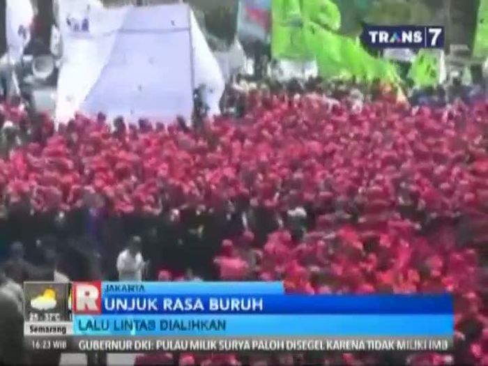 Unjuk Rasa Buruh Tolak Peraturan Pemerintah Soal Pengupahan 