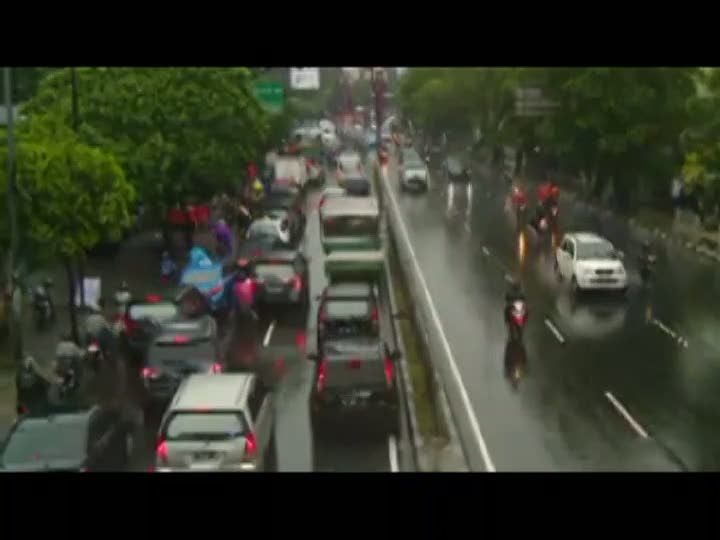 Waspada! Bogor dan Depok Berpotensi Hujan Es