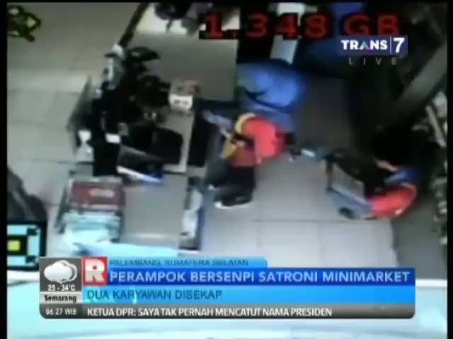 Perampok Satroni Minimarket 