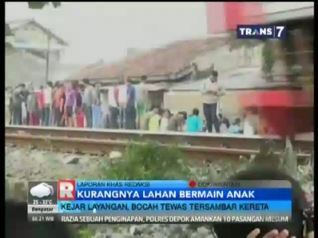 Kejar Layangan, Bocah Tewas Tertabrak Kreta 