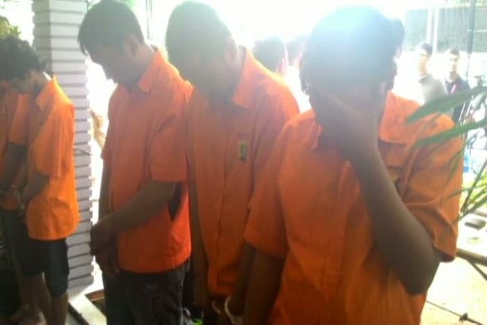 Polisi Bekuk Komplotan Pencuri Bermodus Ban Kempes