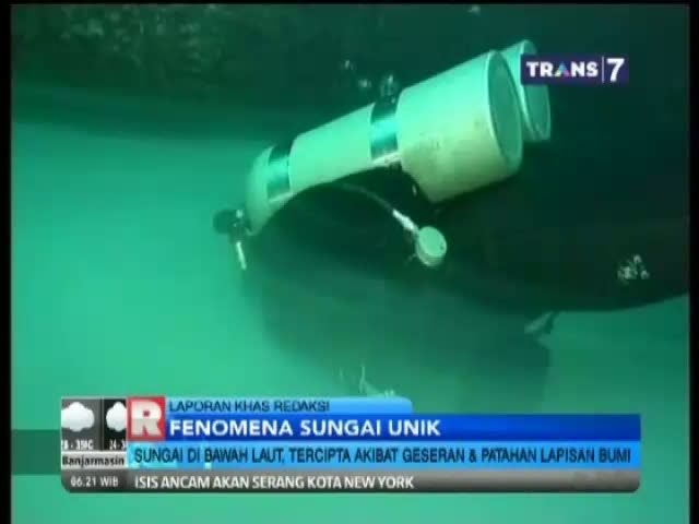 Sungai Unik di Bawah Lapisan Laut