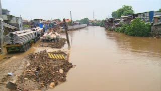 Warga Kampung Pulo: Ini Belum Surut, Belum Disedot