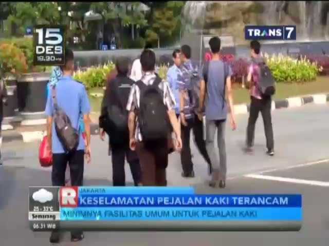 Hak Pejalan Kaki Terabaikan 