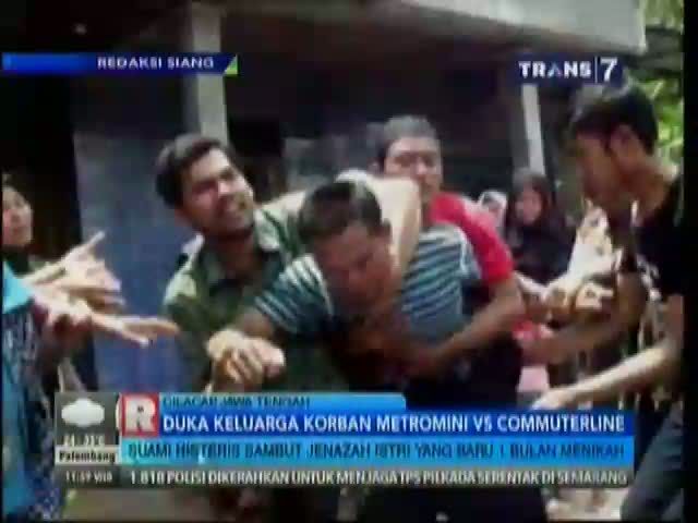 Duka Keluarga Korban Metromini Maut